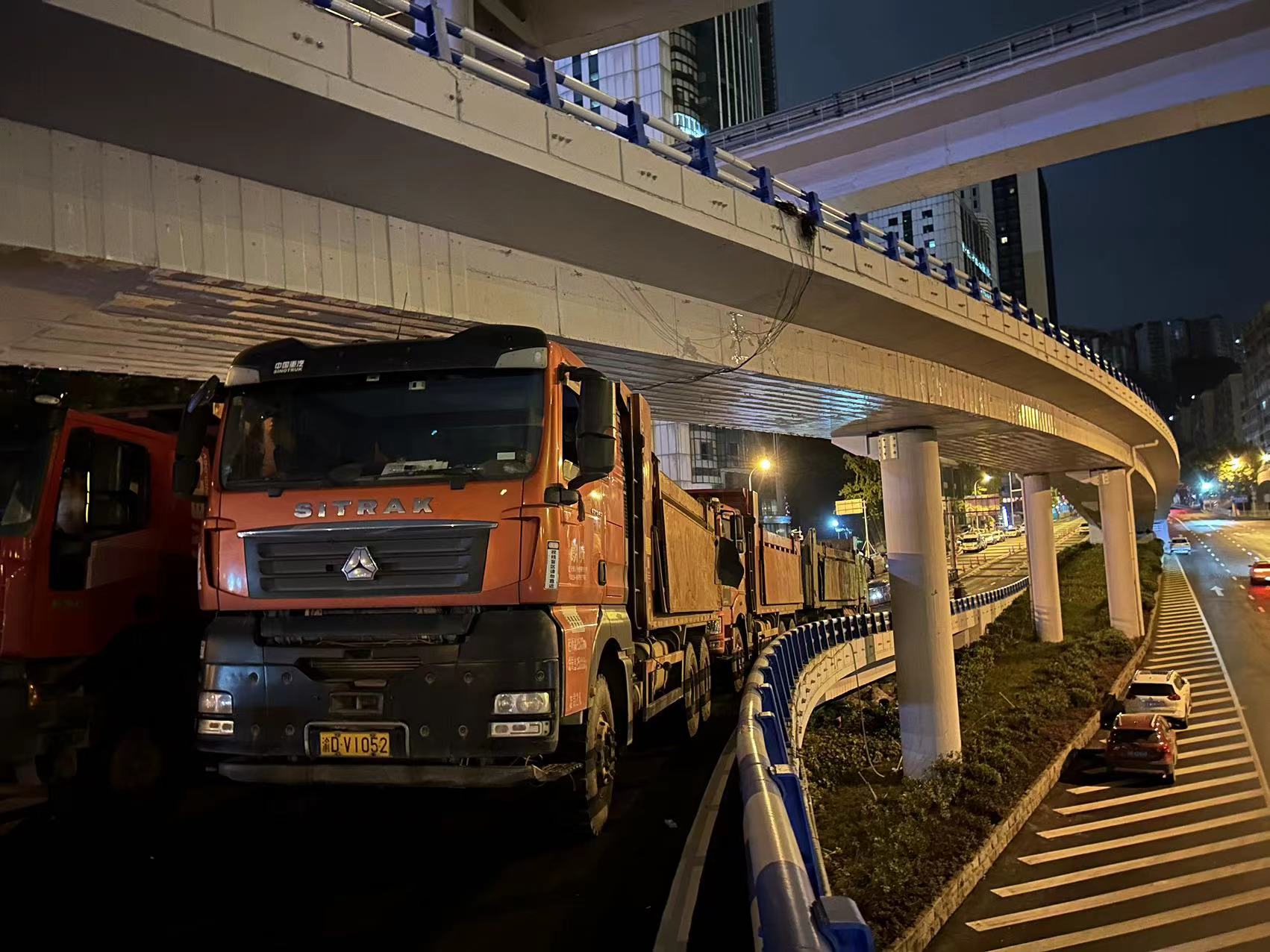 重庆市渝中区菜园坝立交A匝道桥荷载试验